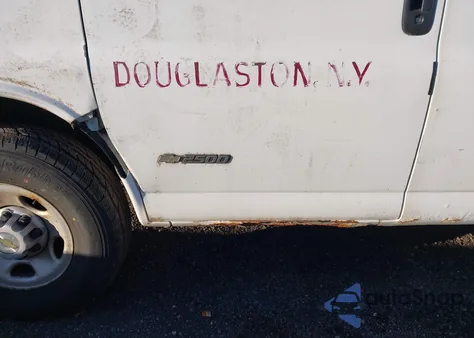 2005 Chevrolet Express из США, поврежденный, VIN 1GCGG25V851102318